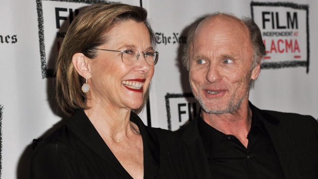 Annette Bening, Ed Harris in 'The Face of Love'